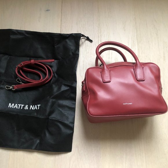 Matt & Nat purse - Picture 1 of 6